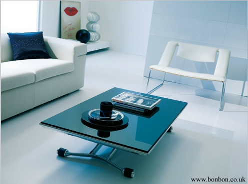 Lift space saving table